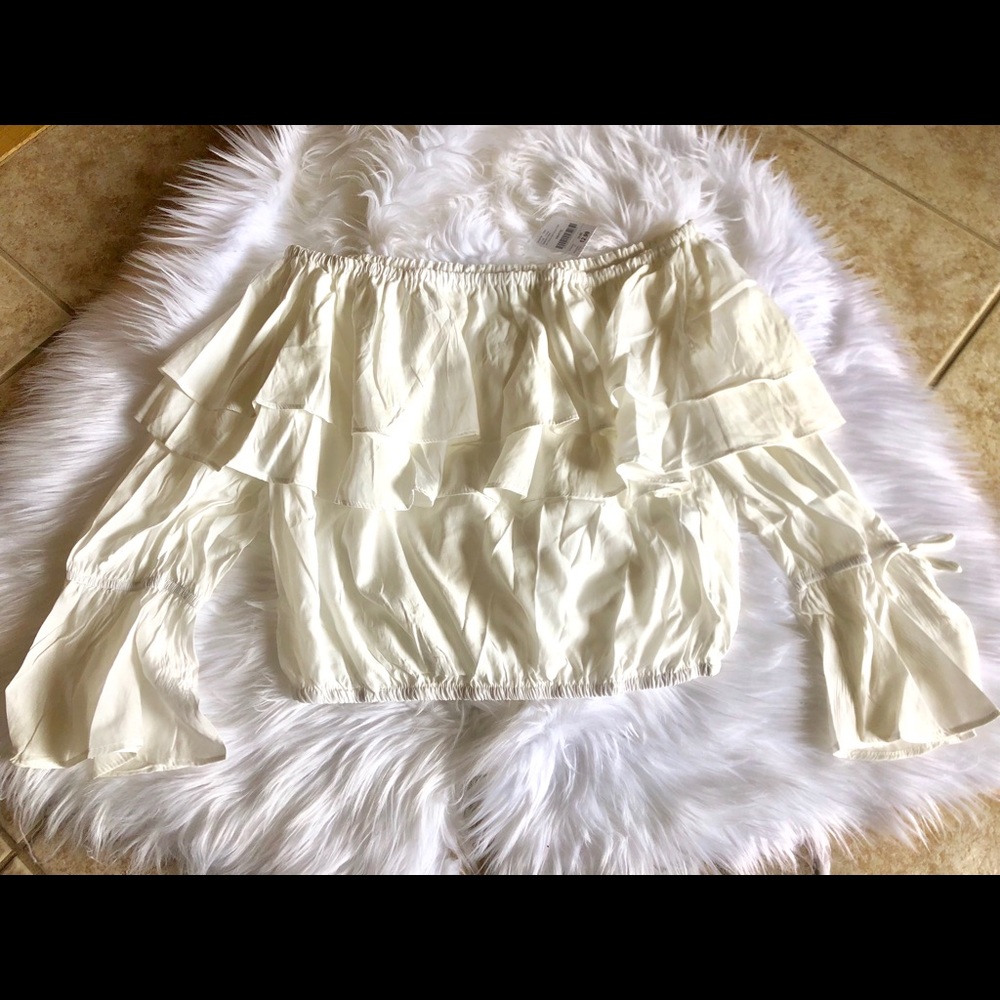 Off shoulders top